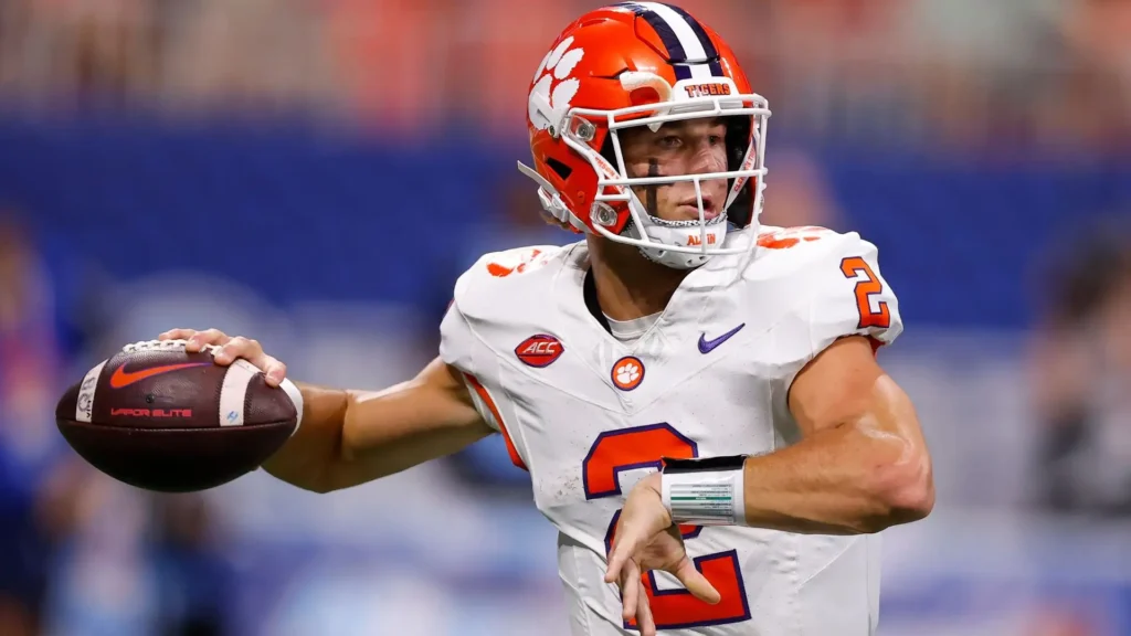 Quarterback Showdown: UVA Football vs Clemson Tigers